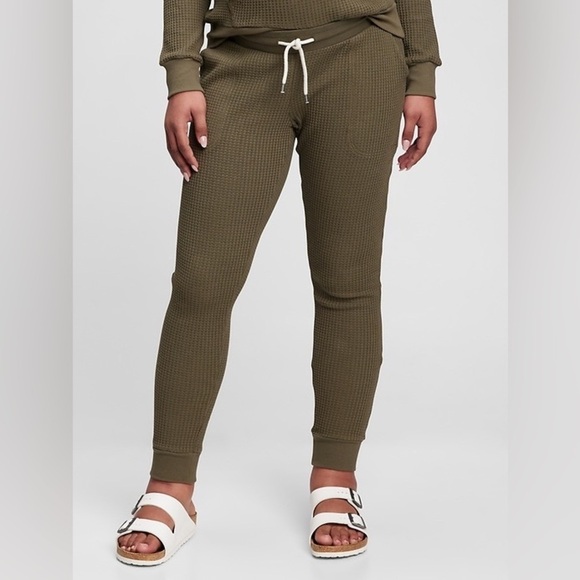 gap maternity waffle knit joggers - Picture 1 of 10